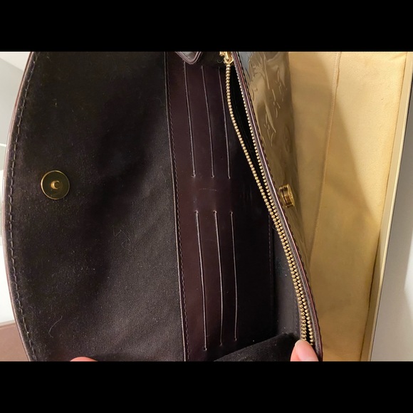 Louis Vuitton Vernis Sunset Blvd Clutch Amaranth - Picture 7 of 8
